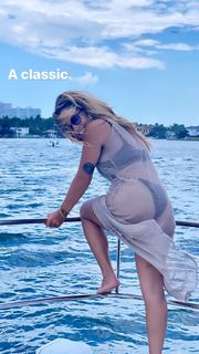 Kayla Becker feet photo thumbnail