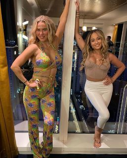 Kayla Becker feet photo thumbnail