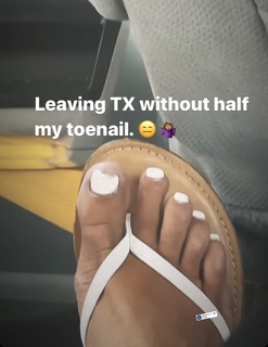 Kayla Becker feet photo thumbnail