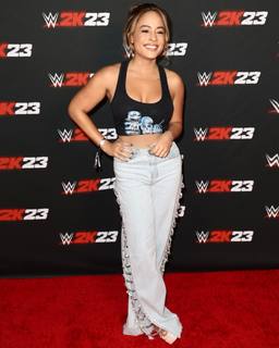 Kayla Becker feet photo thumbnail