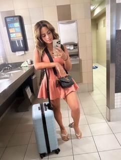 Kayla Becker feet photo thumbnail