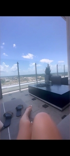 Kayla Becker feet photo thumbnail