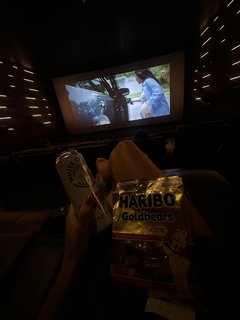 Kayla Becker feet photo thumbnail