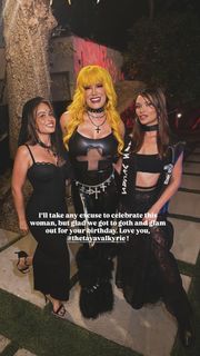 Kayla Becker feet photo thumbnail