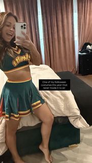 Kayla Becker feet photo thumbnail
