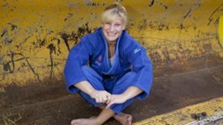 Kayla Harrison feet photo thumbnail