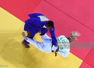 Kayla Harrison feet photo thumbnail