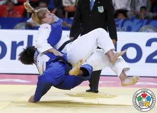 Kayla Harrison feet photo thumbnail