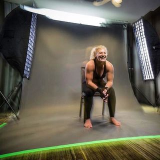 Kayla Harrison feet photo thumbnail