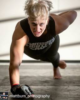 Kayla Harrison feet photo thumbnail