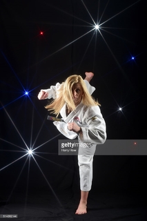 Kayla Harrison feet photo thumbnail