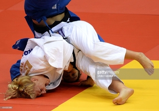 Kayla Harrison feet photo thumbnail