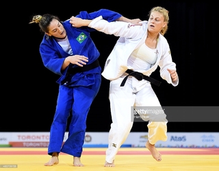 Kayla Harrison feet photo thumbnail