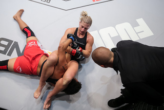 Kayla Harrison feet photo thumbnail