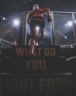 Kayla Harrison feet photo thumbnail