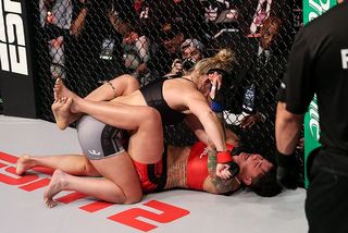 Kayla Harrison feet photo thumbnail