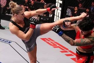 Kayla Harrison feet photo thumbnail