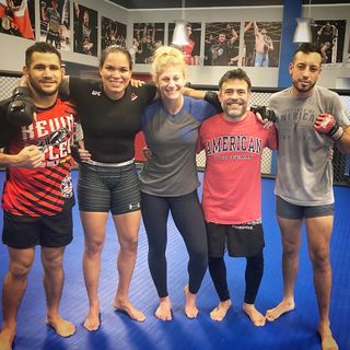 Kayla Harrison feet photo thumbnail