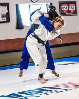 Kayla Harrison feet photo thumbnail