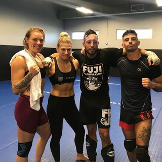 Kayla Harrison feet photo thumbnail