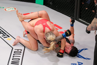 Kayla Harrison feet photo thumbnail