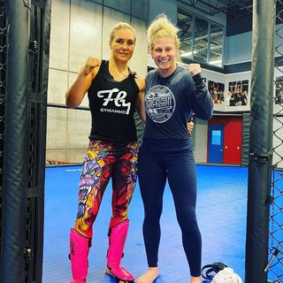 Kayla Harrison feet photo thumbnail