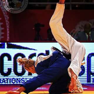 Kayla Harrison feet photo thumbnail