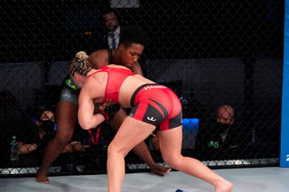 Kayla Harrison feet photo thumbnail