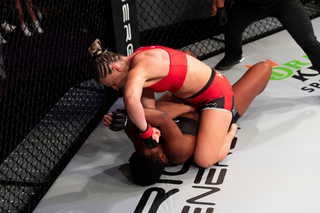 Kayla Harrison feet photo thumbnail