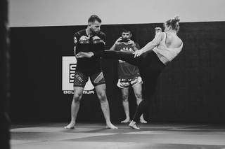 Kayla Harrison feet photo thumbnail