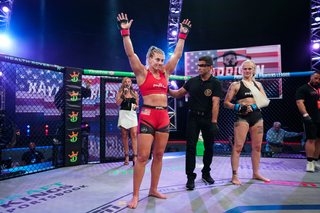 Kayla Harrison feet photo thumbnail