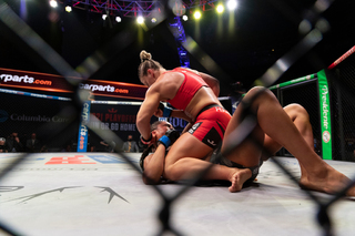 Kayla Harrison feet photo thumbnail