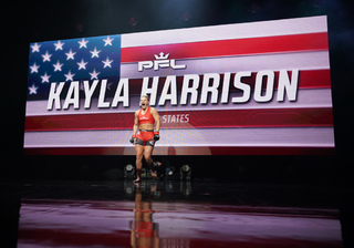Kayla Harrison feet photo thumbnail