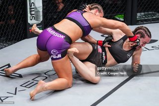 Kayla Harrison feet photo thumbnail