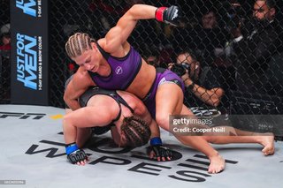 Kayla Harrison feet photo thumbnail