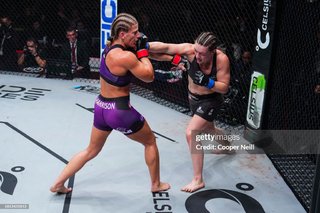 Kayla Harrison feet photo thumbnail