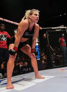 Kayla Harrison feet photo thumbnail