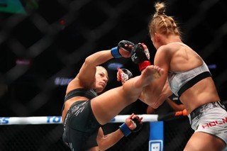 Kayla Harrison feet photo thumbnail