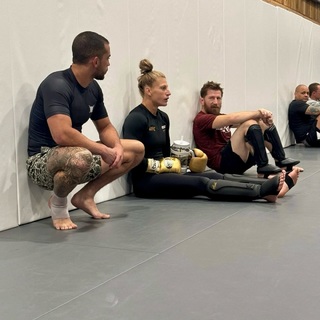 Kayla Harrison feet photo thumbnail