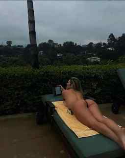 Kayla Simmons feet photo 1