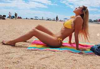 Kayla Simmons feet photo 15