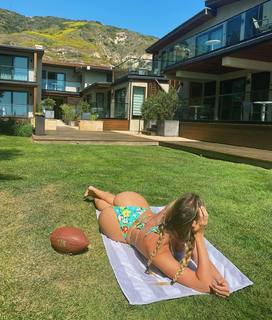 Kayla Simmons feet photo 10
