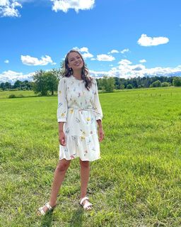 Kayla Wallace feet photo thumbnail