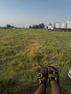 Kayla Wallace feet photo thumbnail