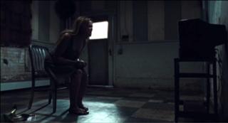 Kaylee DeFer feet photo 3