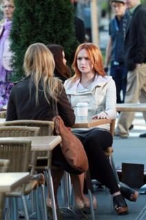 Kaylee DeFer feet photo 4