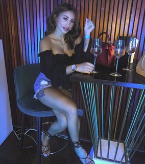 Kayleigh Morris feet photo 16