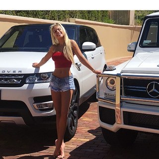 Kaylyn Slevin feet photo 18