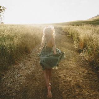 Kaylyn Slevin feet photo 16