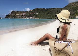 Kaylyn Slevin feet photo 18